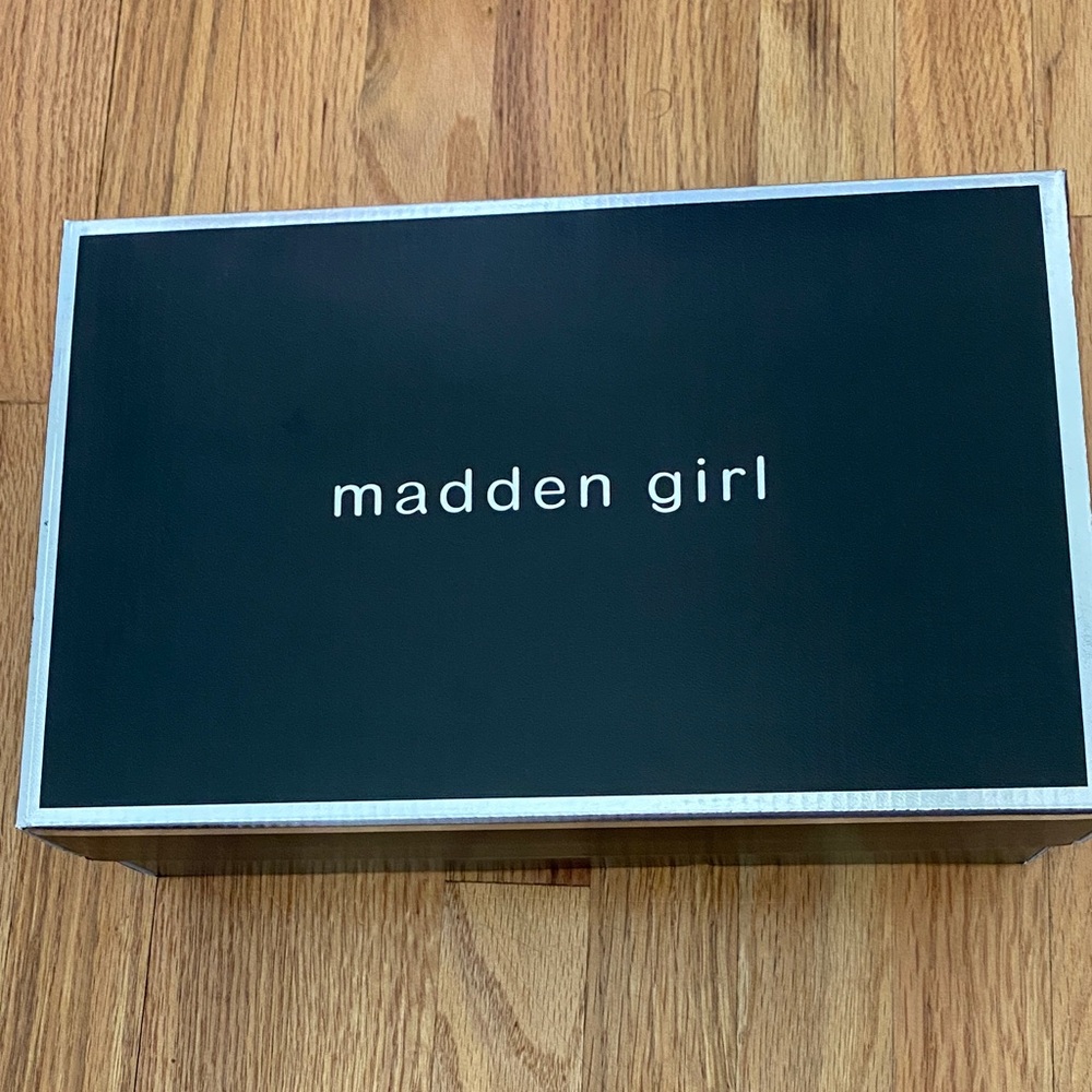 Madden Girl Cow-Print Lace-Up Sneakers - White & Dark Brown - Picture 7 of 8